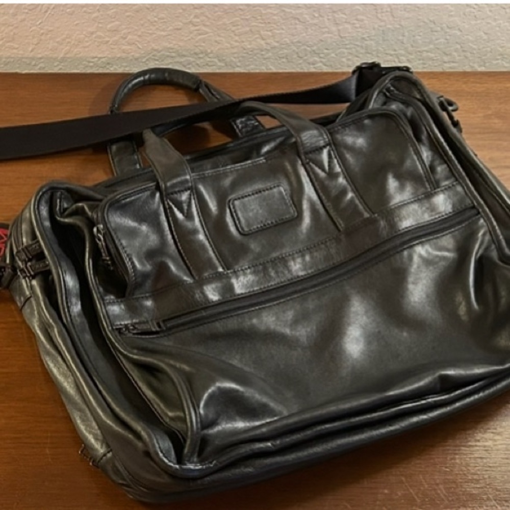 Tumi Men's Alpha Bravo Aviano Briefcase Black Full 100% leather Bag Organizer